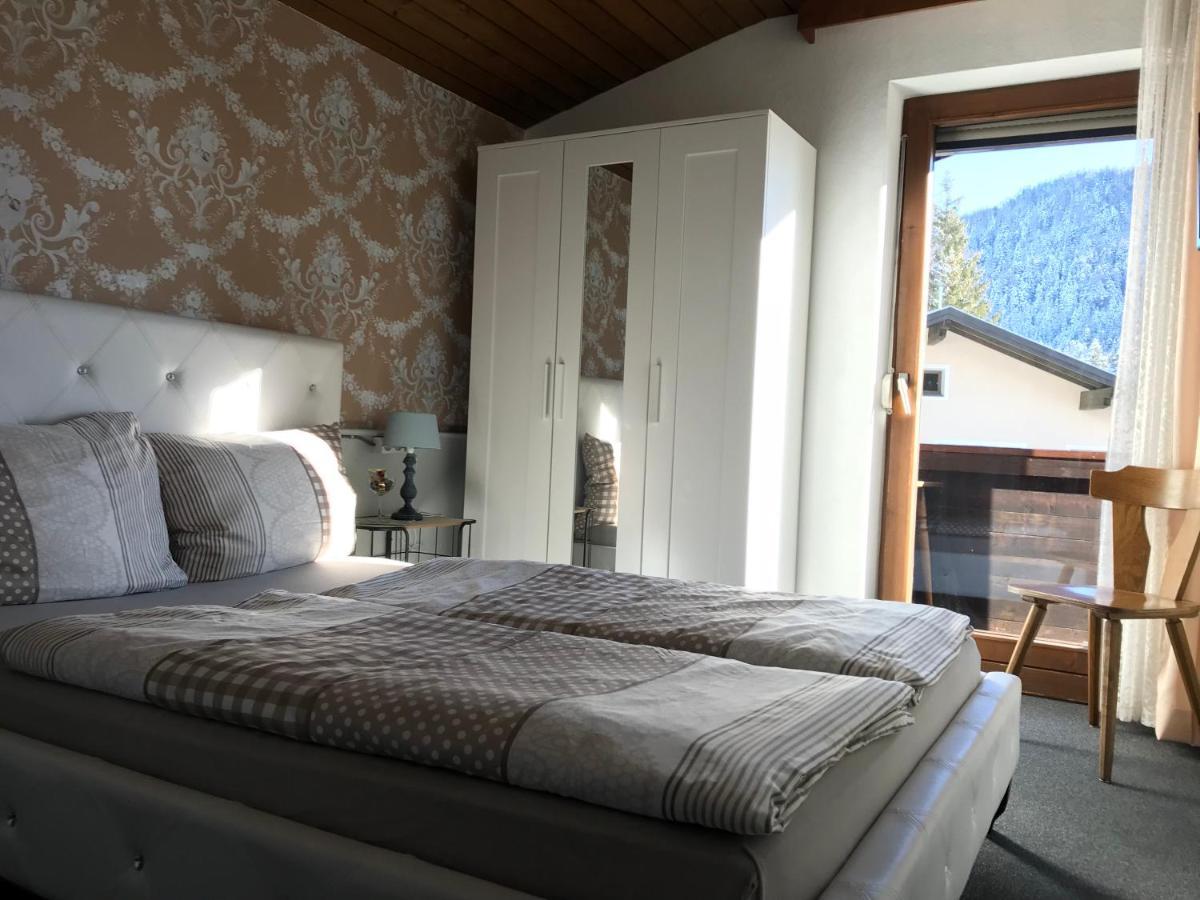 Pension Ostbach Лойташ Екстер'єр фото